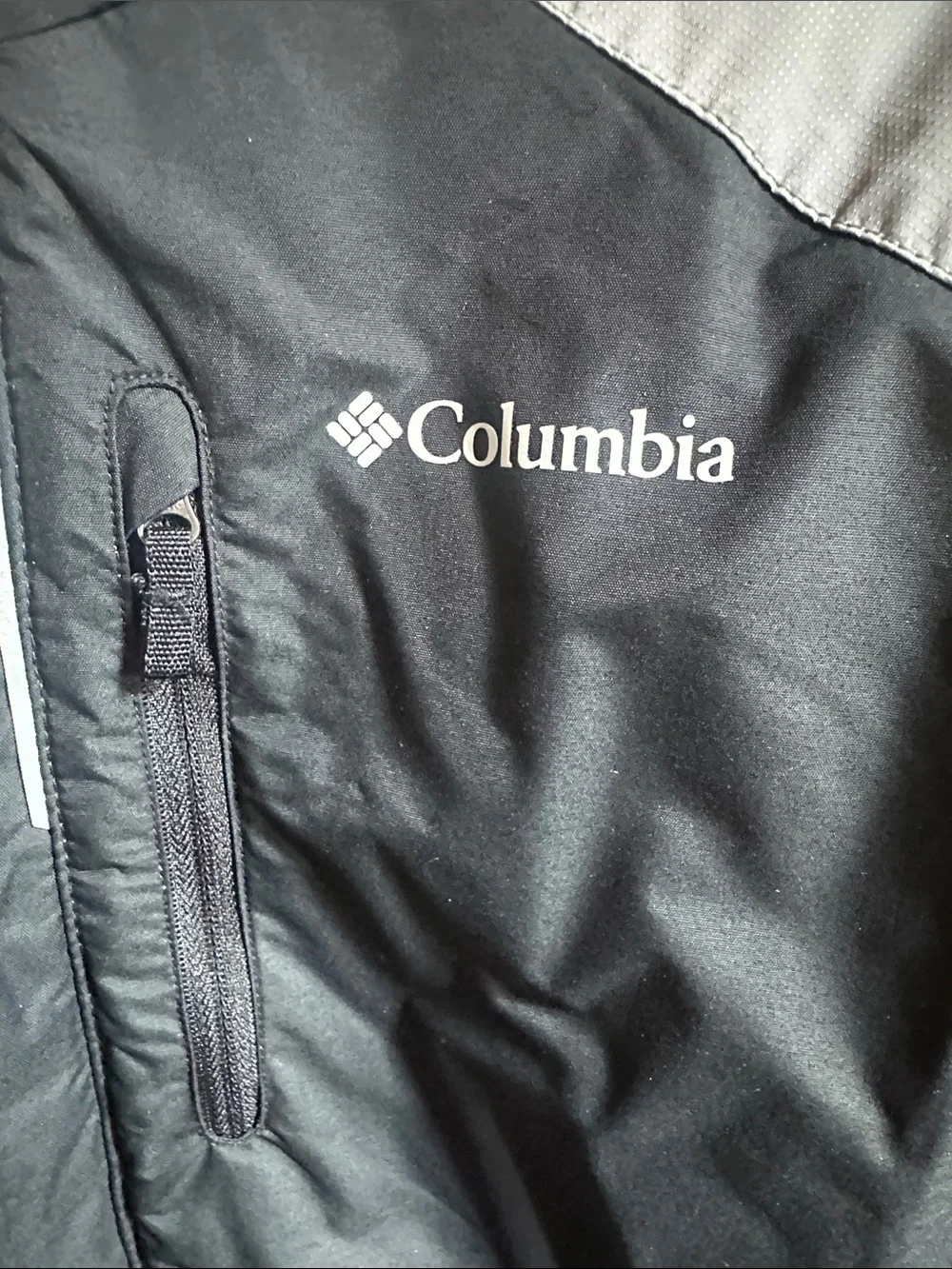 Columbia Kids Black & Light Gray Puffer Jacket with Hood, Brand New Boys Large!